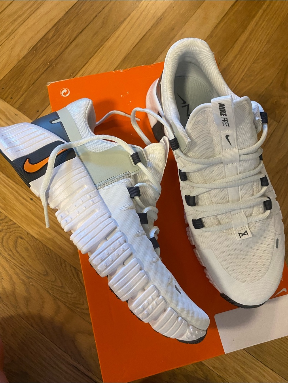 NEW Nike Free Metcon 5 Gym Training Orange White Sneakers